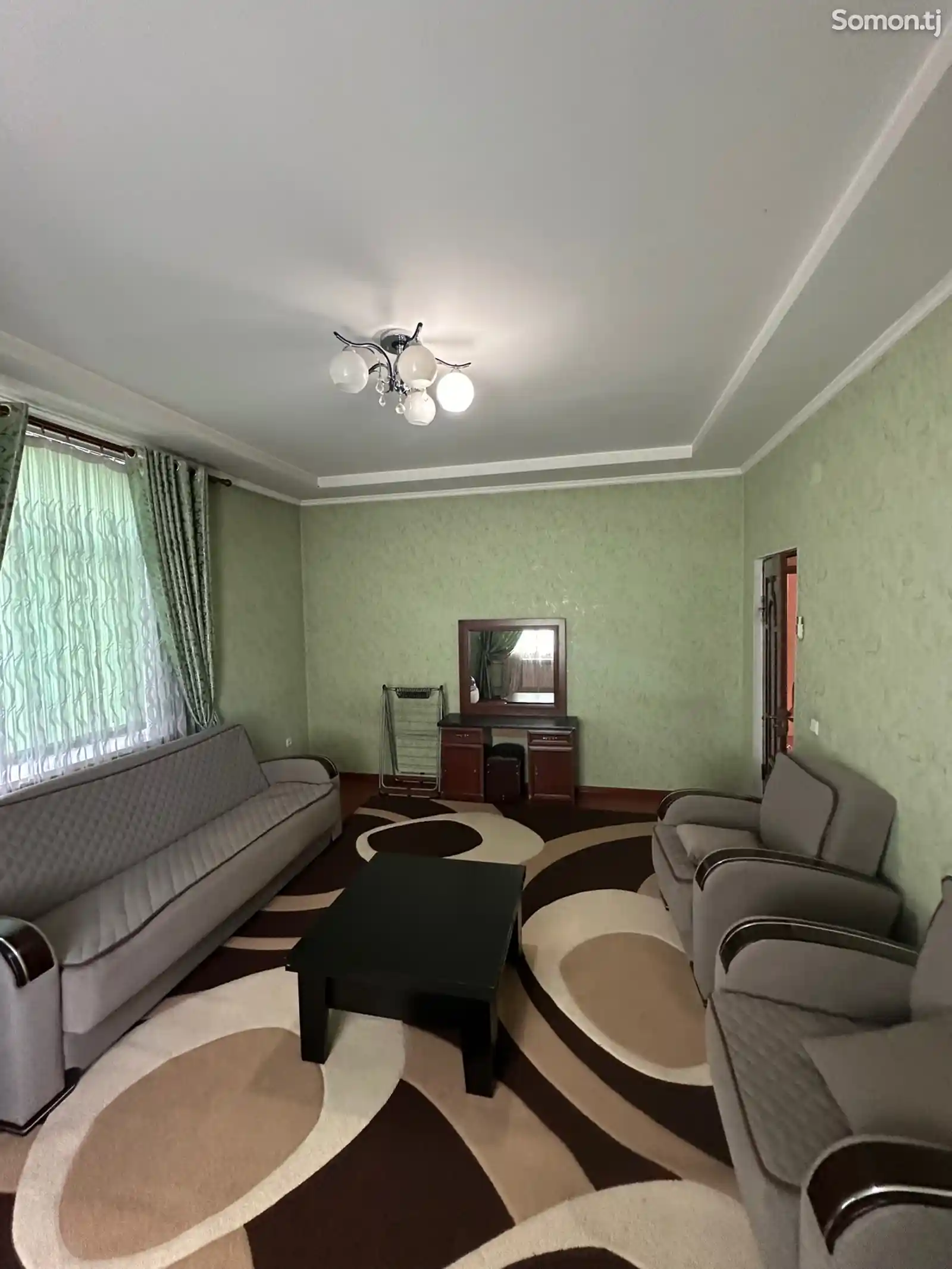 4-комн. квартира, 4 этаж, 135м², Спартак-12