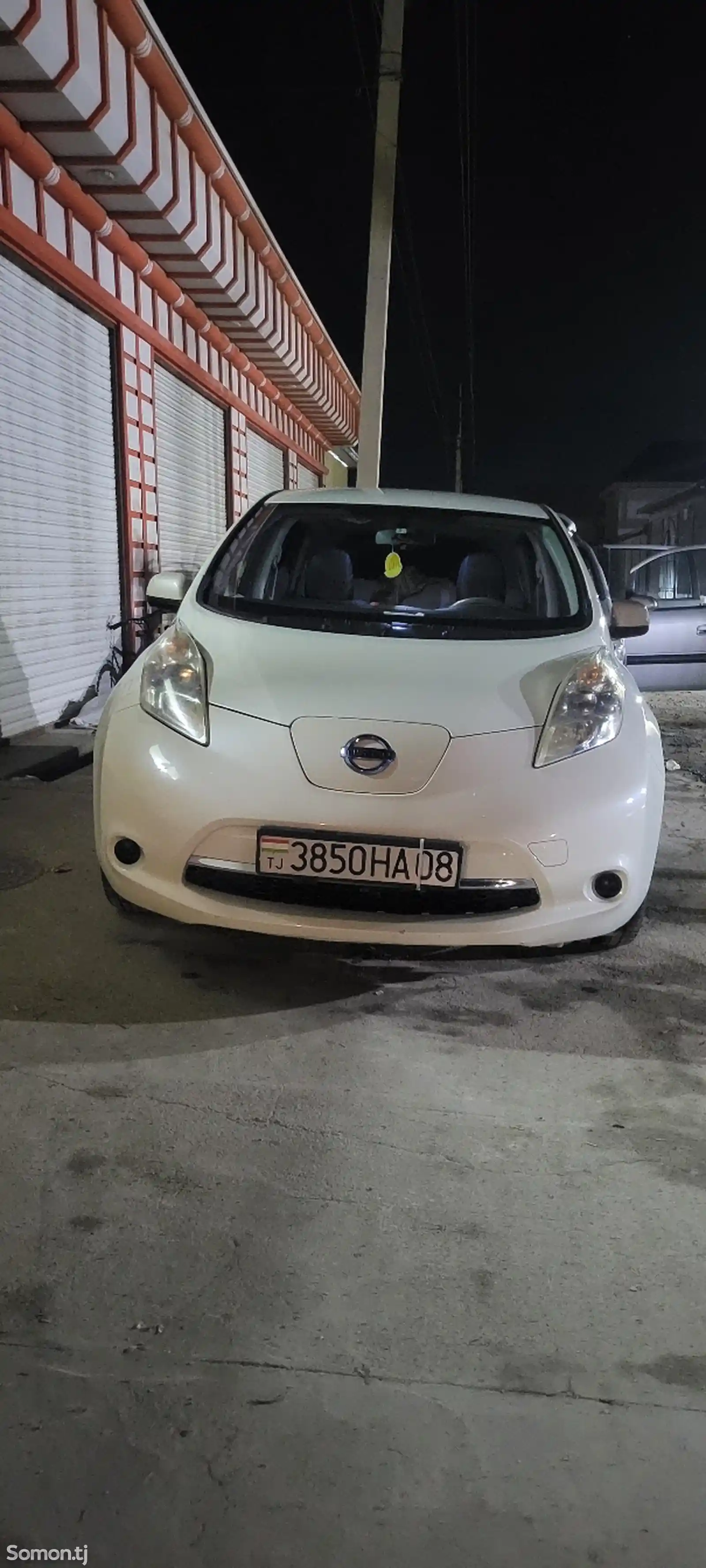 Nissan Leaf, 2011-1