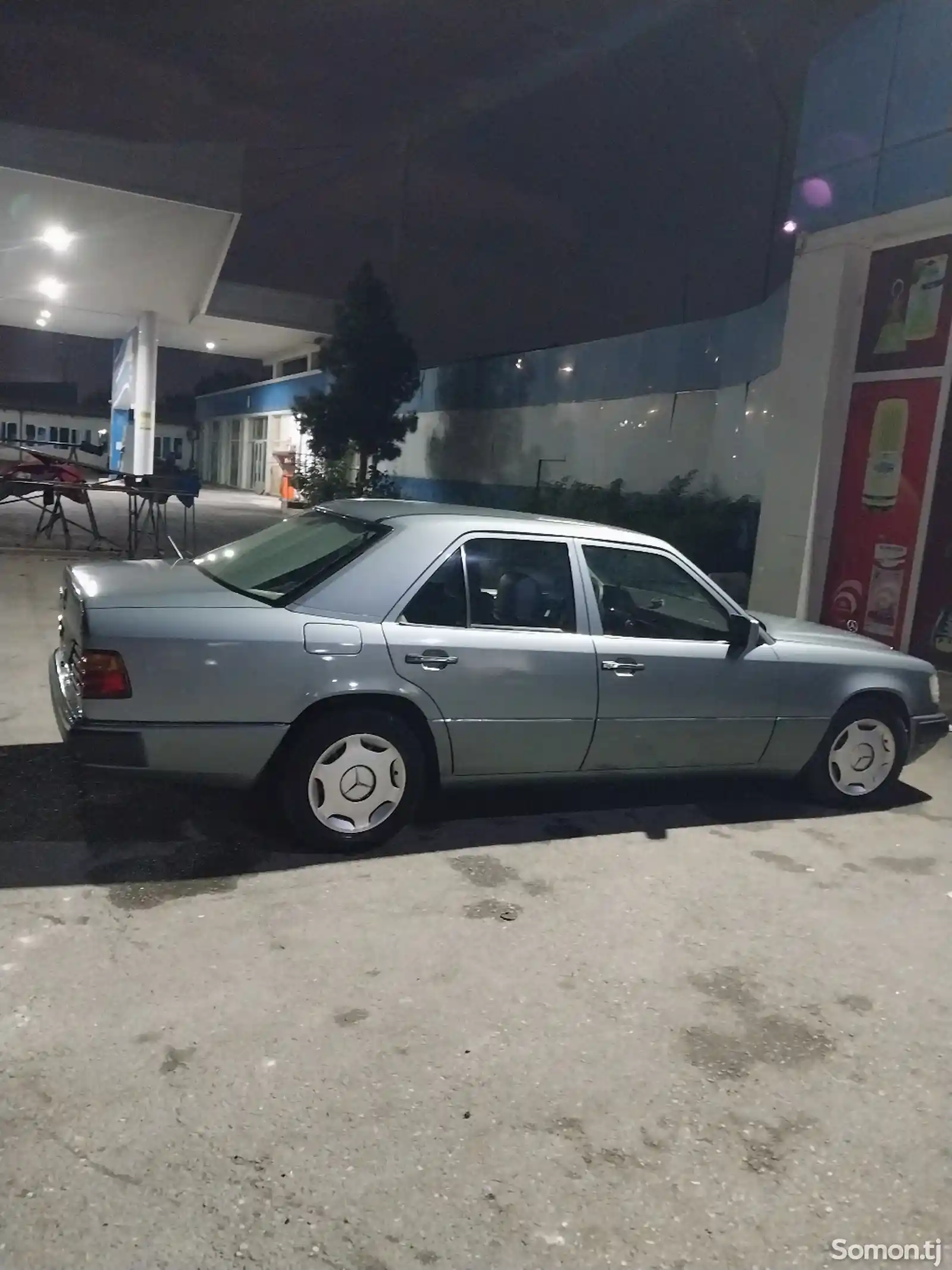 Mercedes-Benz W124, 1990-5