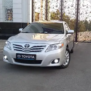 Toyota Camry, 2011