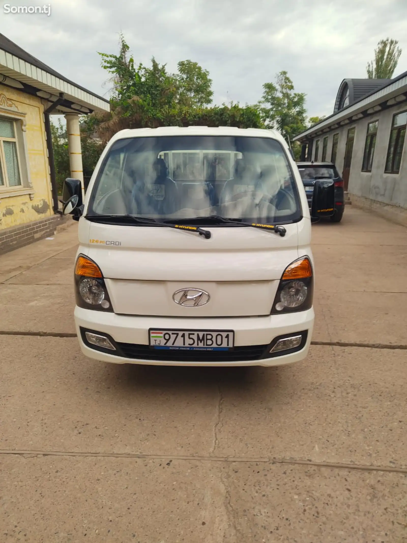 Бортовой автомобиль Hyundai Porter, 2013-2