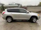 Toyota RAV 4, 2008-4