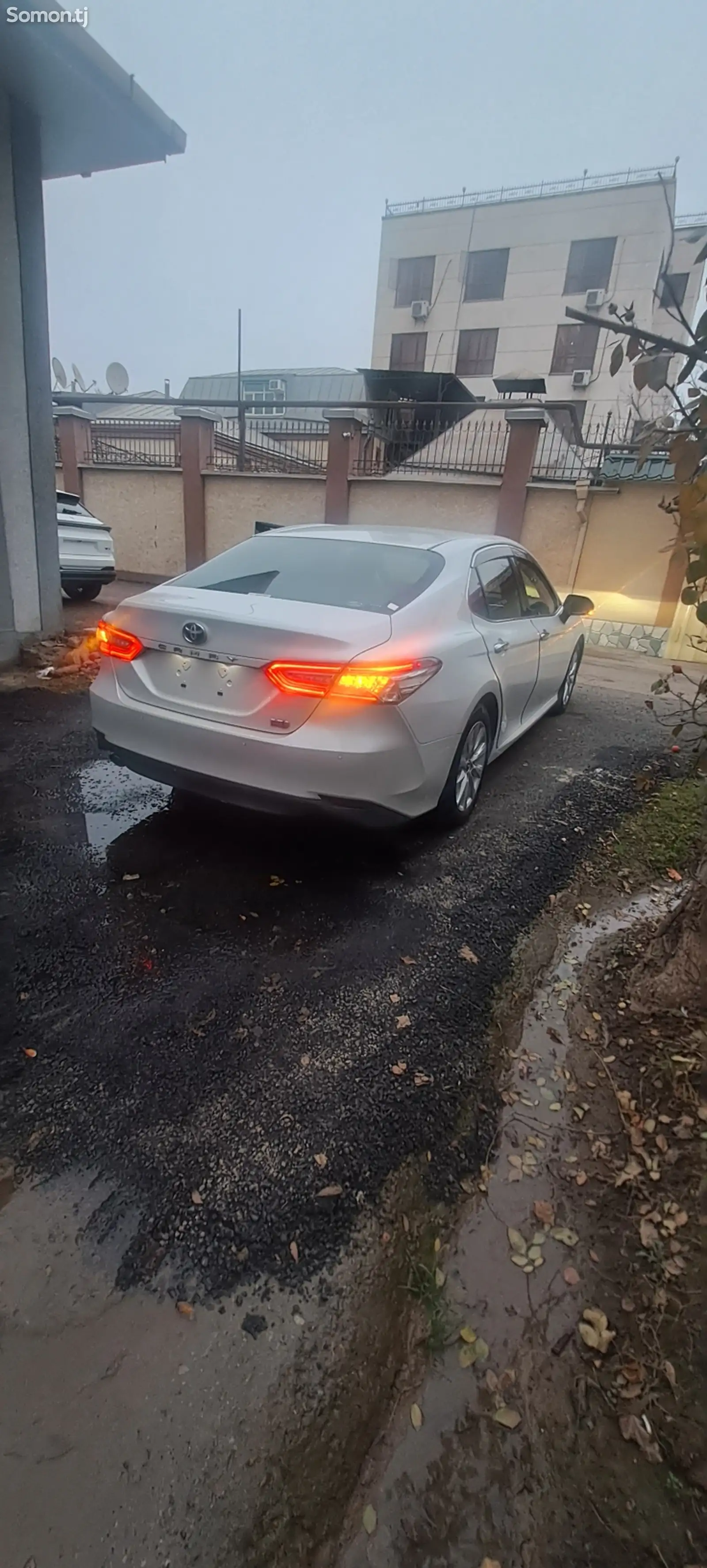 Toyota Camry, 2018-1