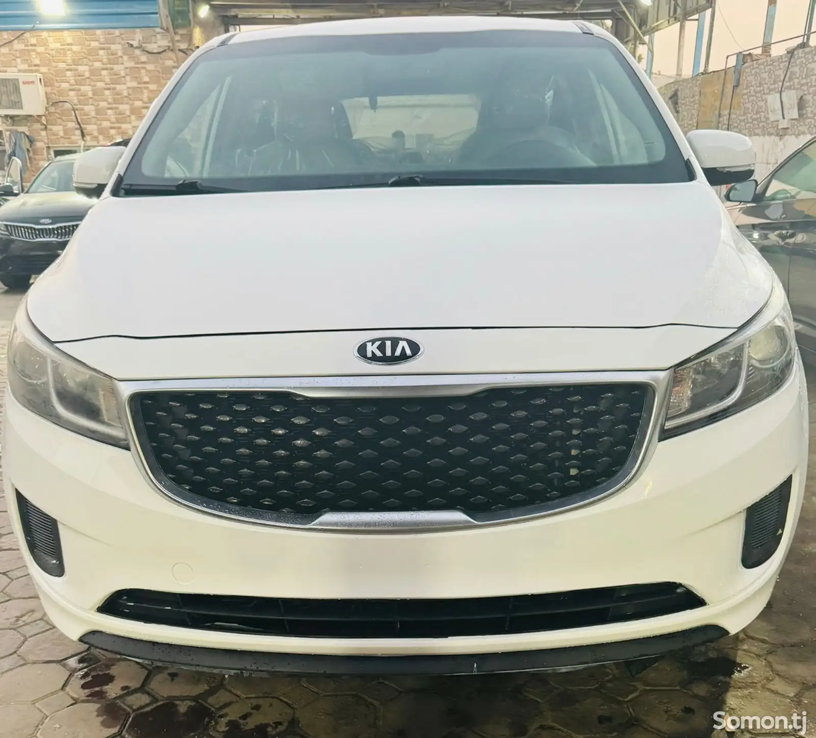 Kia Sedona, 2015-1