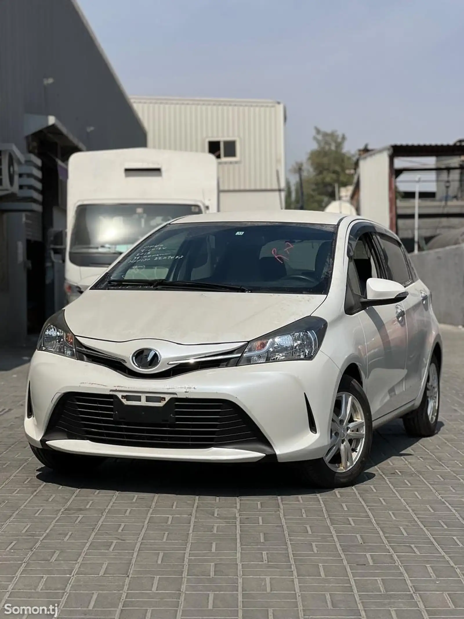 Toyota Vitz, 2015-1