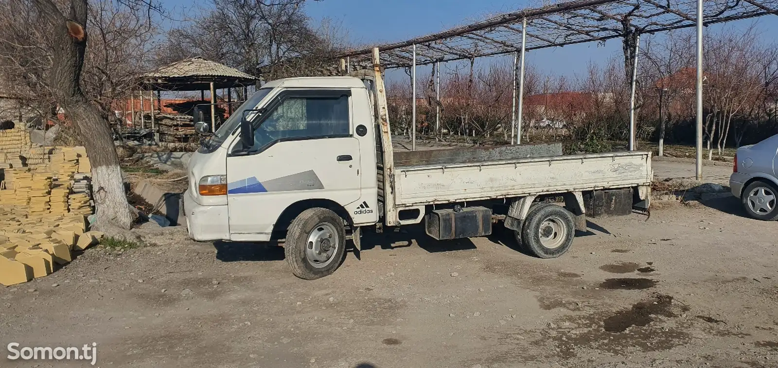 Бортовой автомобиль Hyundai Porter, 2003-1