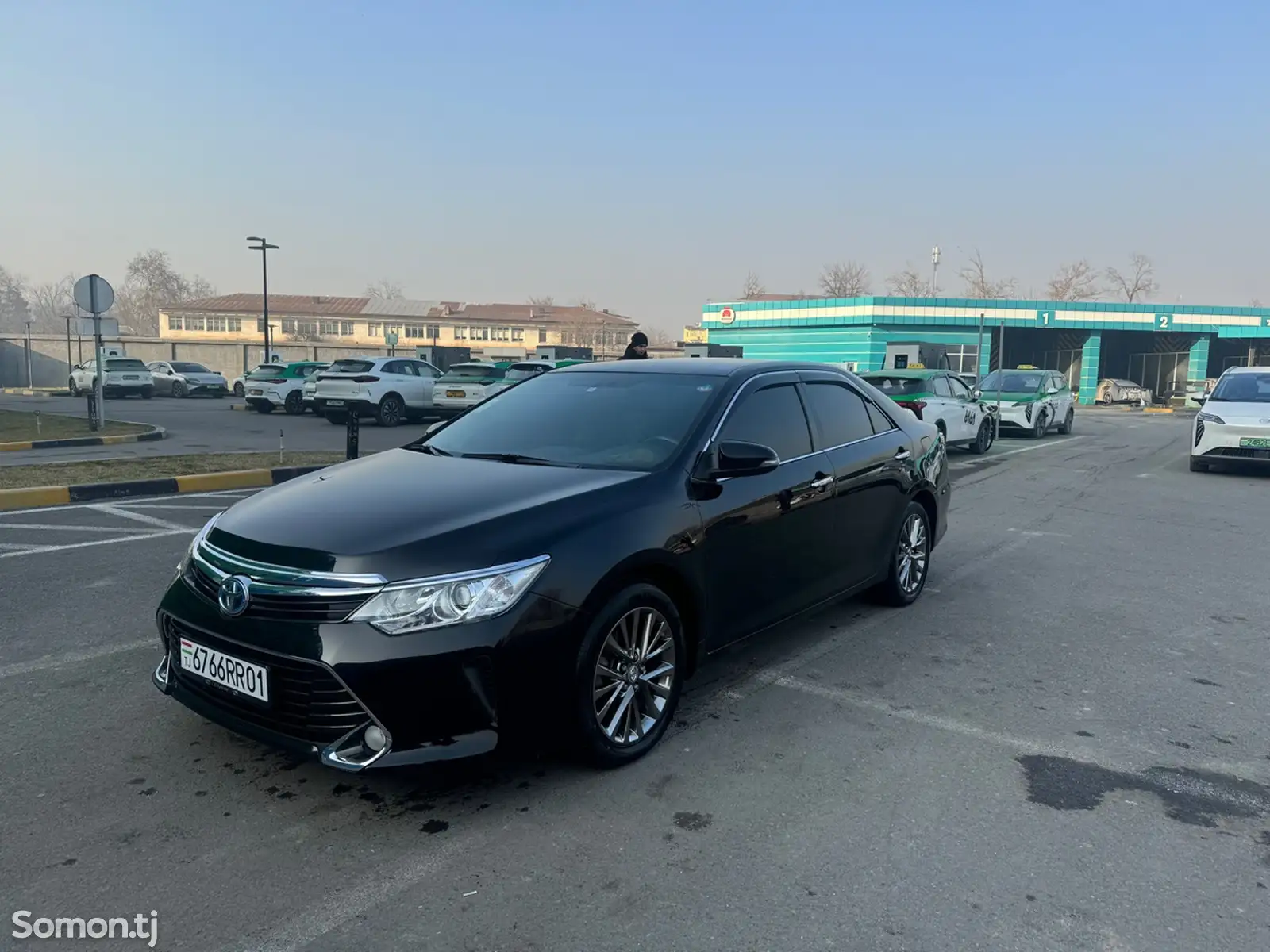 Toyota Camry, 2016-1