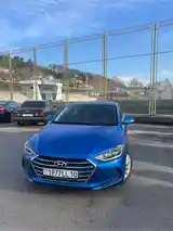 Hyundai Elantra, 2017-5