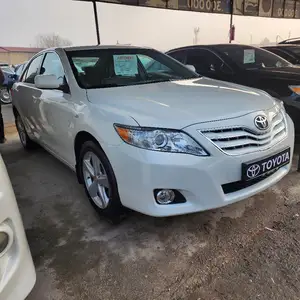 Toyota Camry, 2011