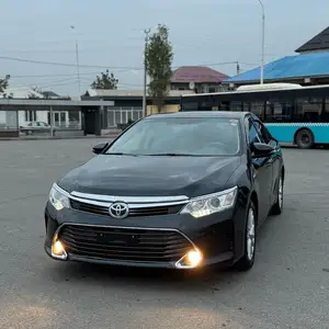 Toyota Camry, 2015