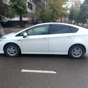 Toyota Prius, 2011