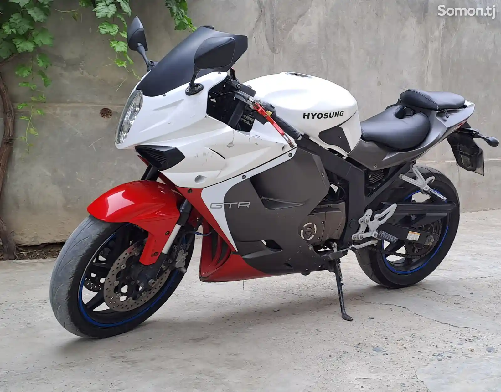 Мотоцикл Hyosung 250 куб-5