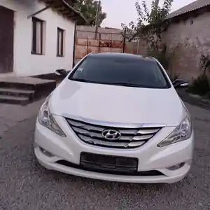 Hyundai Sonata, 2011