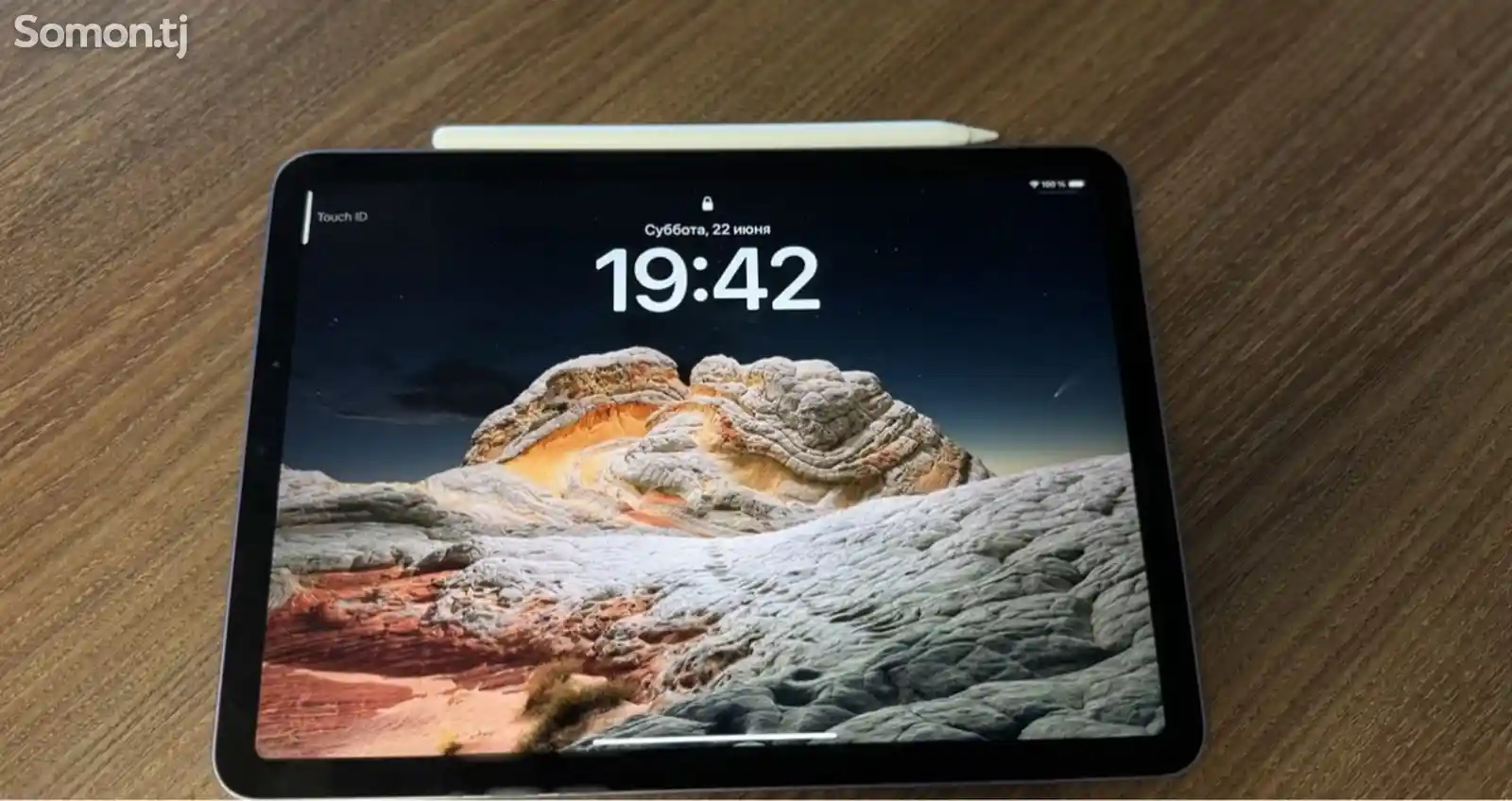 Планшет Apple iPad Air 2022 5-поколения-1