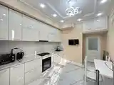 2-комн. квартира, 11 этаж, 78м², созидане-8