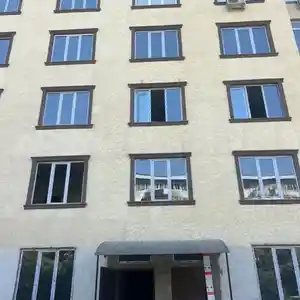 2-комн. квартира, Цокольный этаж, 54 м², 18 мкр