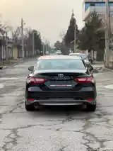 Toyota Camry, 2018-4