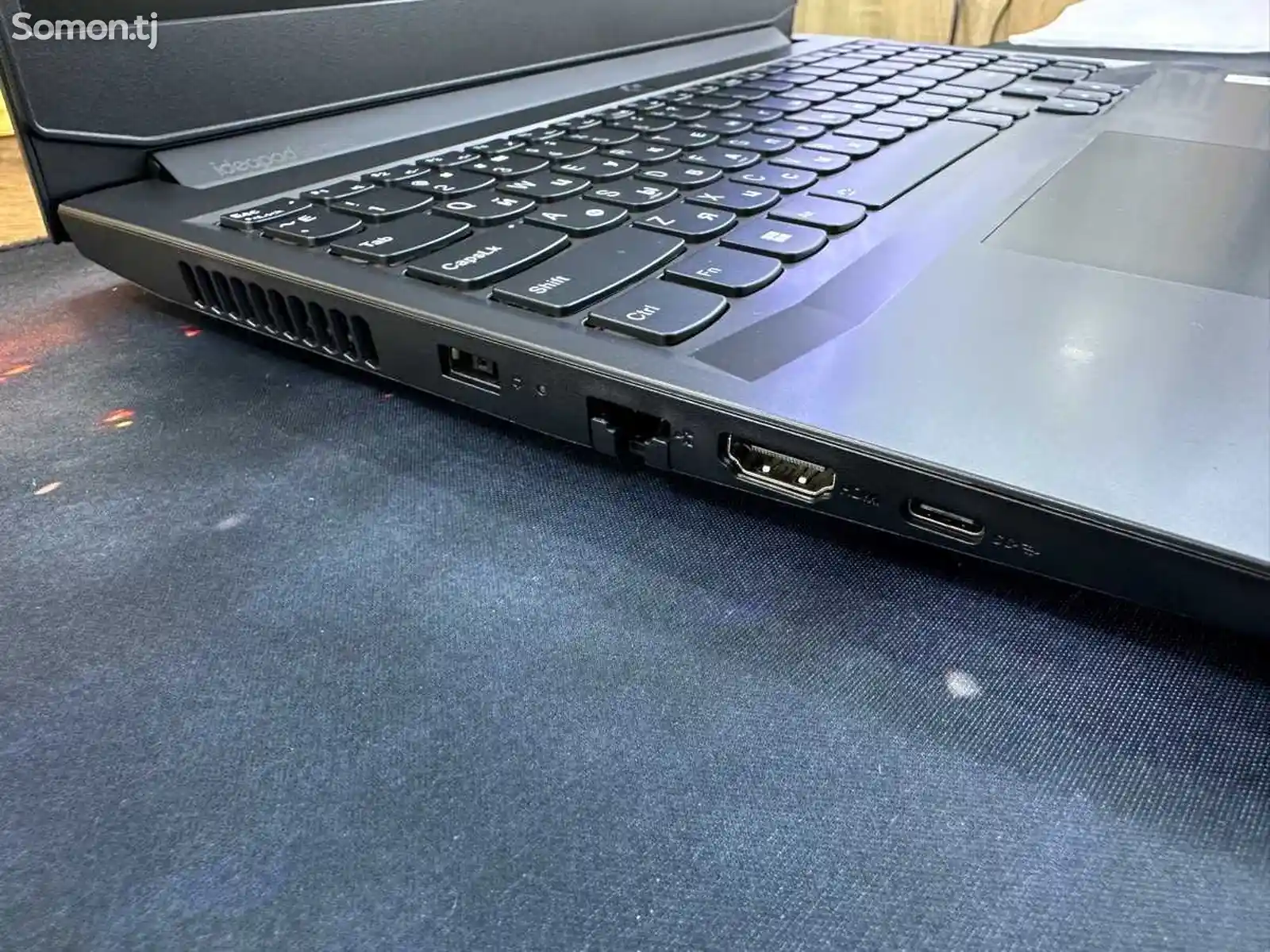 Ноутбук Lenovo IdeaPad Gaming 3 15ACH6D1-8