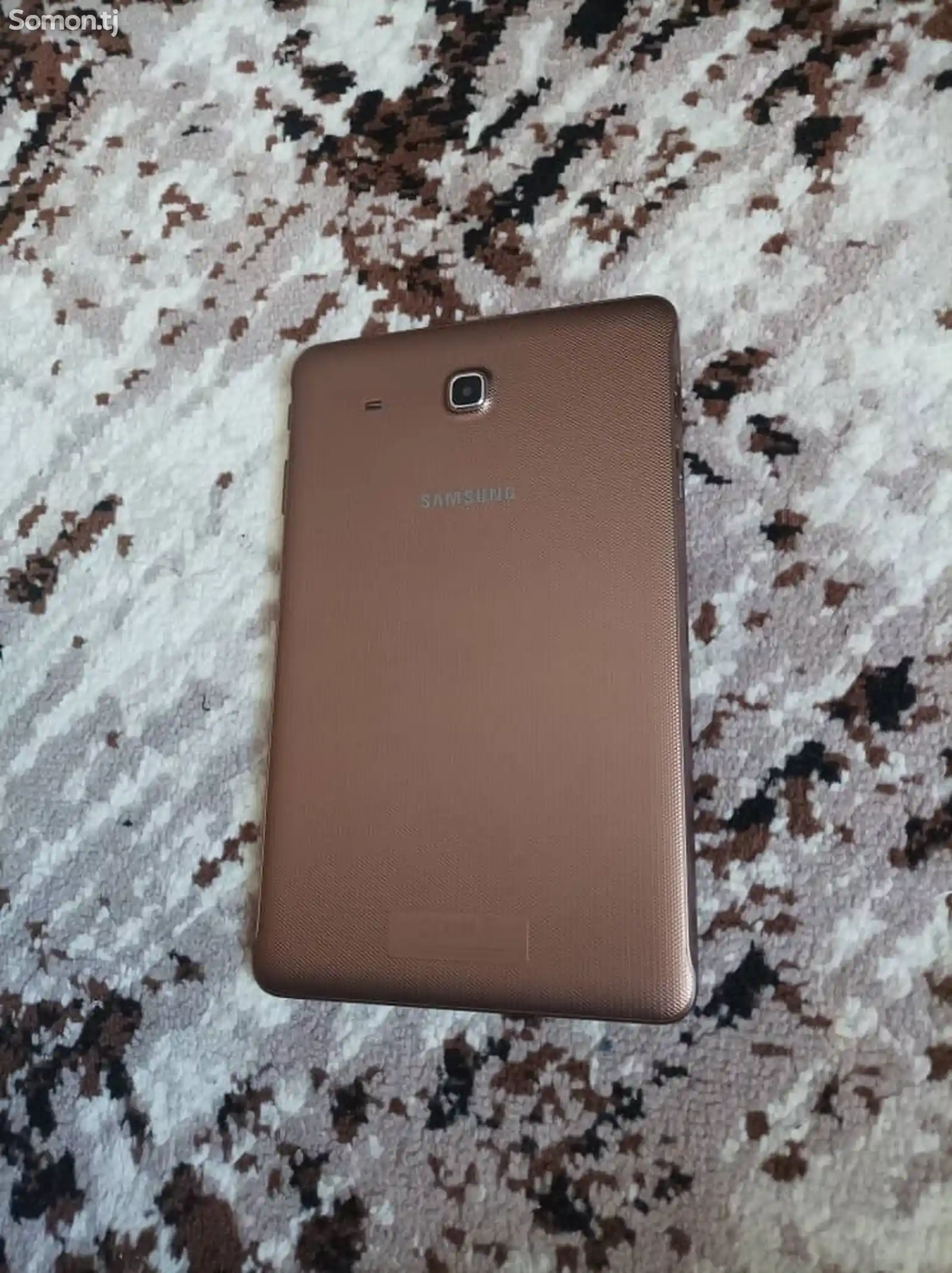 Samsung Galaxy Tab E-4