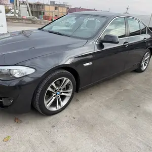 BMW 5 series, 2013