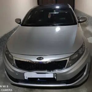 Kia K5, 2011