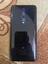 Телефон Xiaomi Mi-7