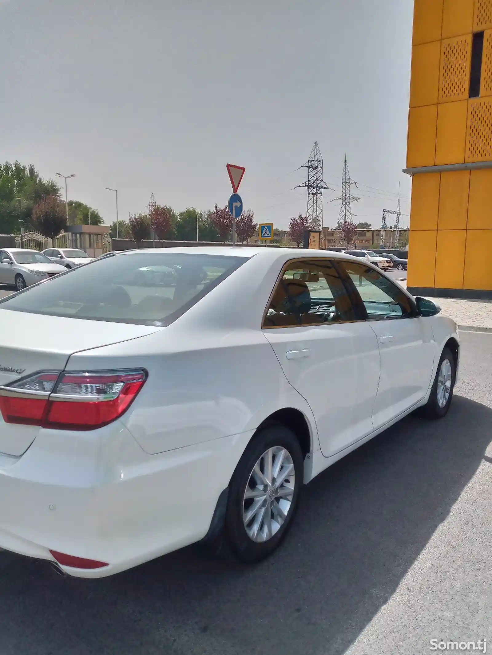 Toyota Camry, 2016-3