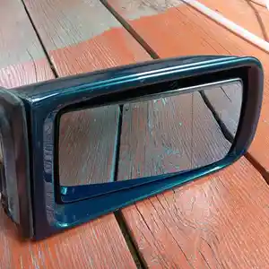 Боковое зеркало от Mercedes-Benz