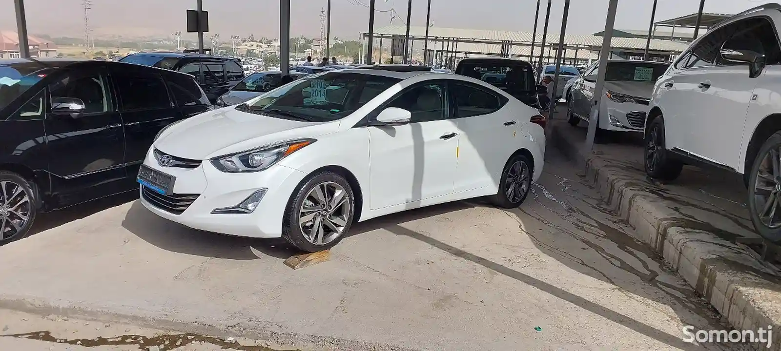 Hyundai Elantra, 2015-12