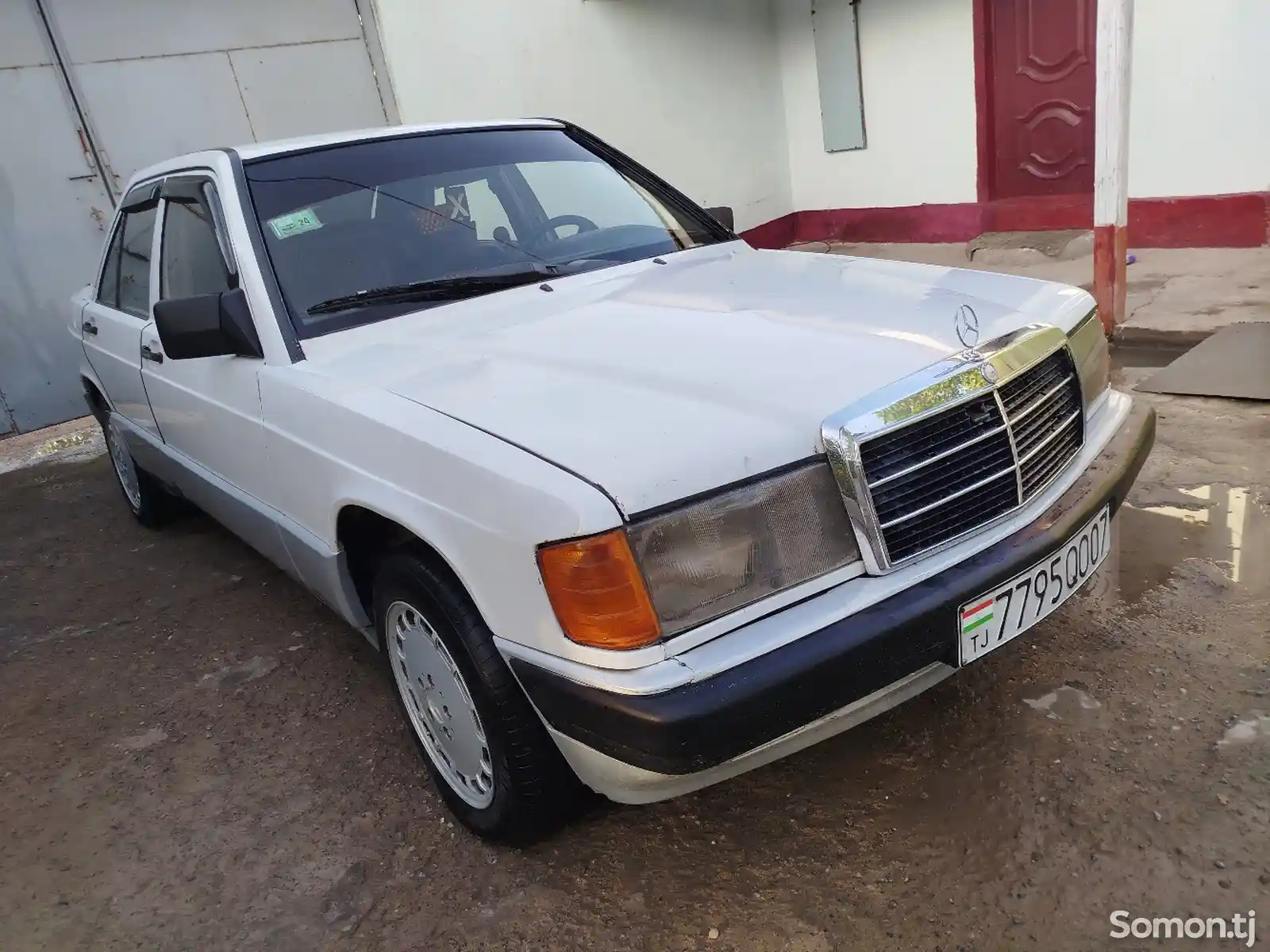 Mercedes-Benz W201, 1990-1