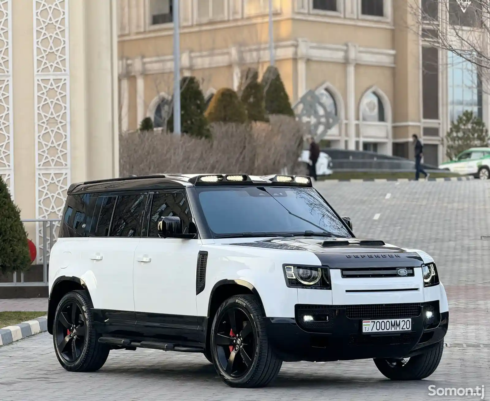 Land Rover Defender, 2021-3