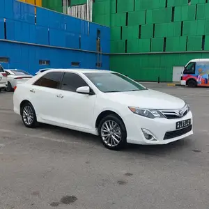 Toyota Camry, 2012