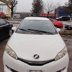 Toyota Wish, 2015