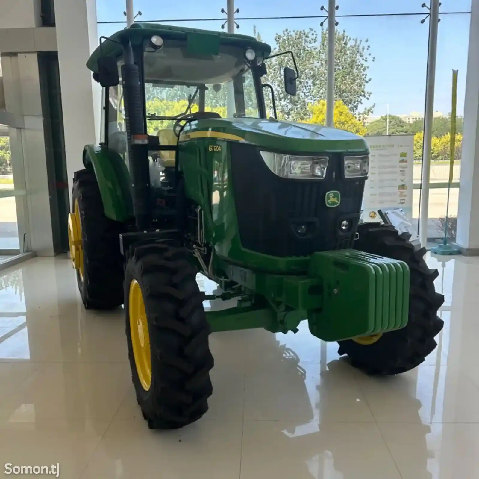 Трактор John Deere 1204-9