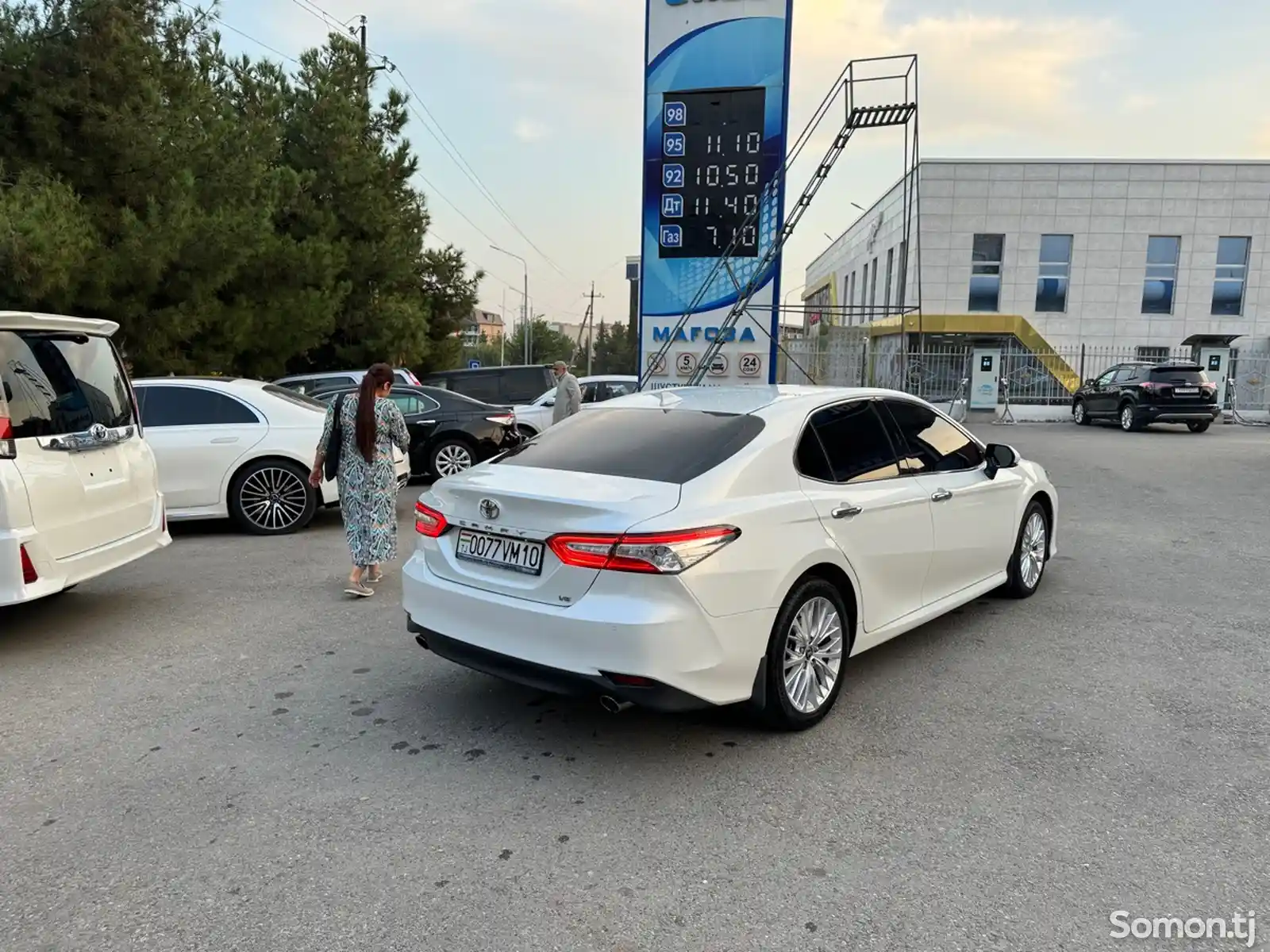 Toyota Camry, 2019-1