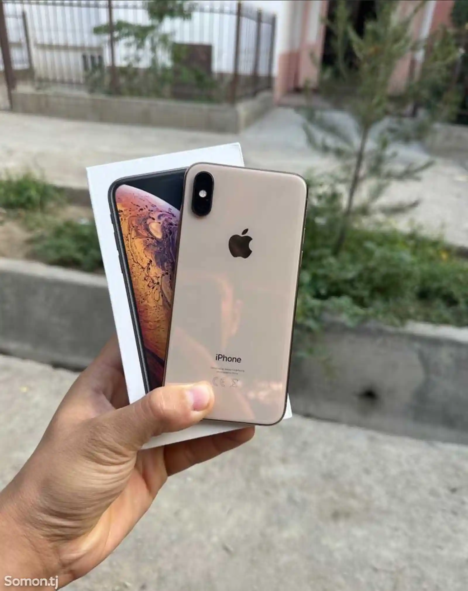 Apple iPhone Xs, 64 gb, Gold-1