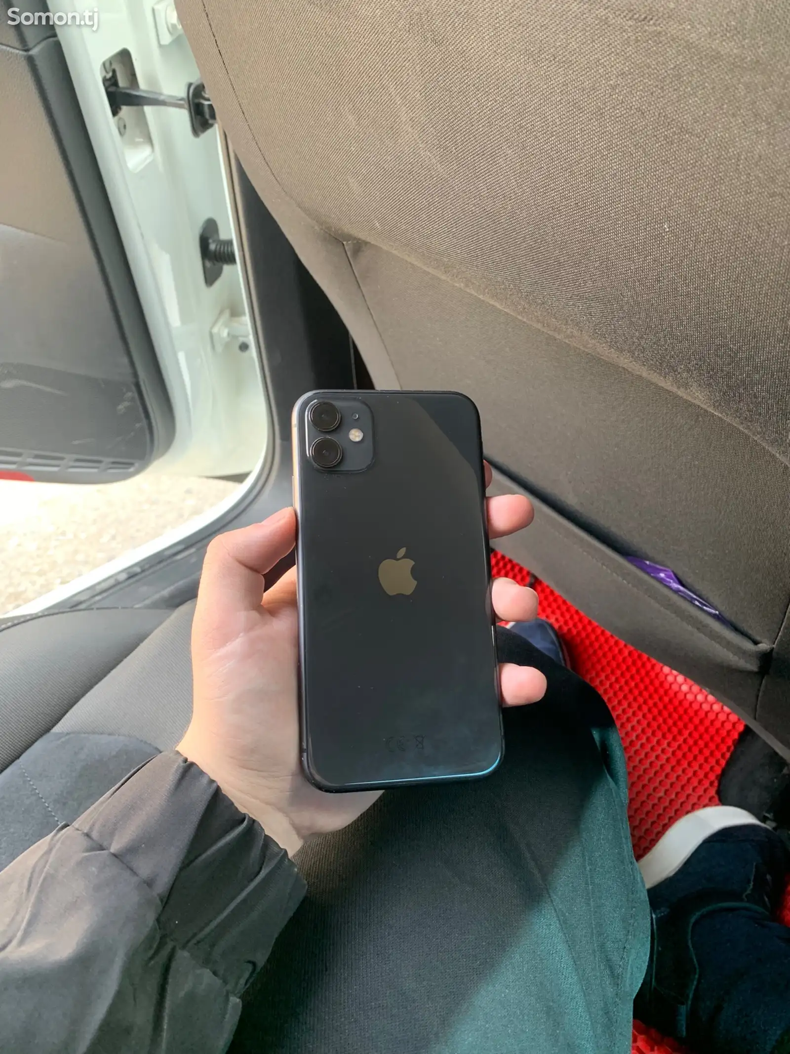 Apple iPhone 11, 64 gb, Black-1