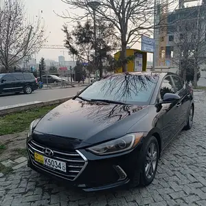 Hyundai Elantra, 2017