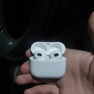 Беспроводные наушники Apple AirPods 3