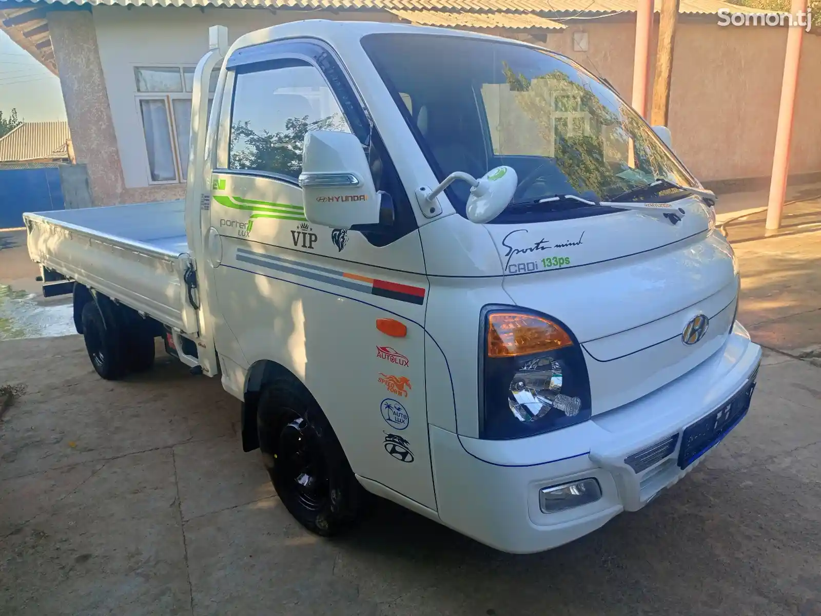 Бортовой автомобиль Hyundai Porter 2, 2016-1