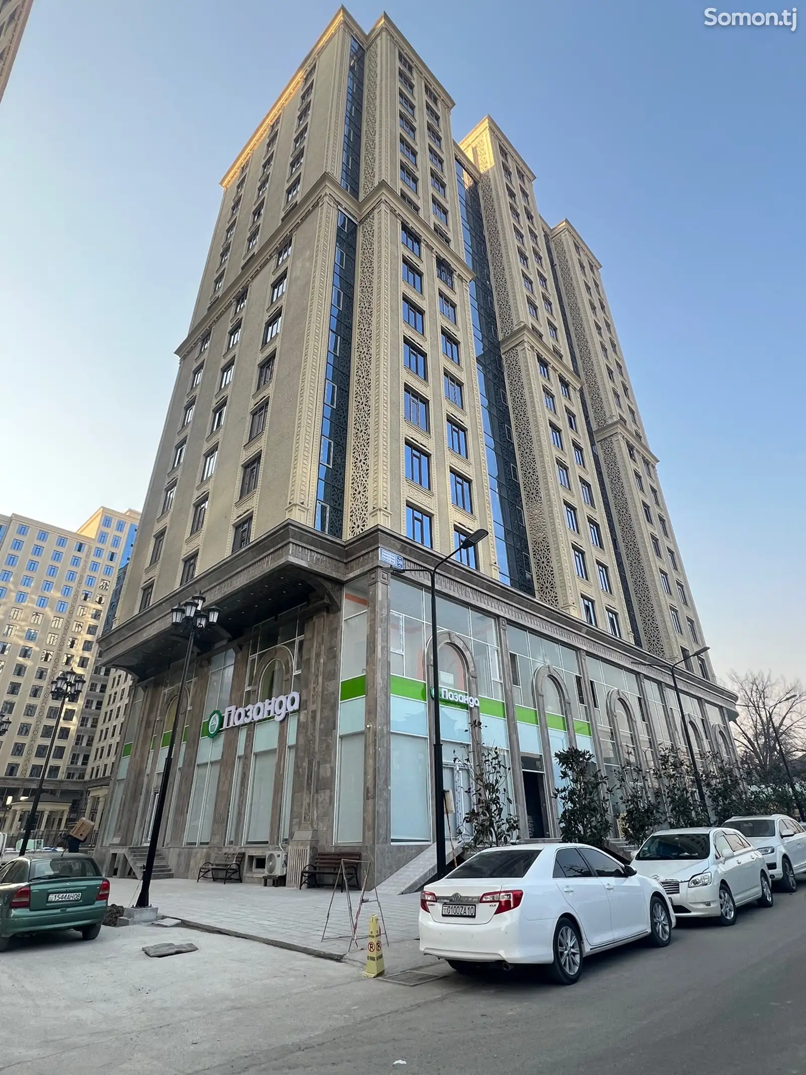 3-комн. квартира, 12 этаж, 111 м², ул. Айни Хилтон Бахт З-1