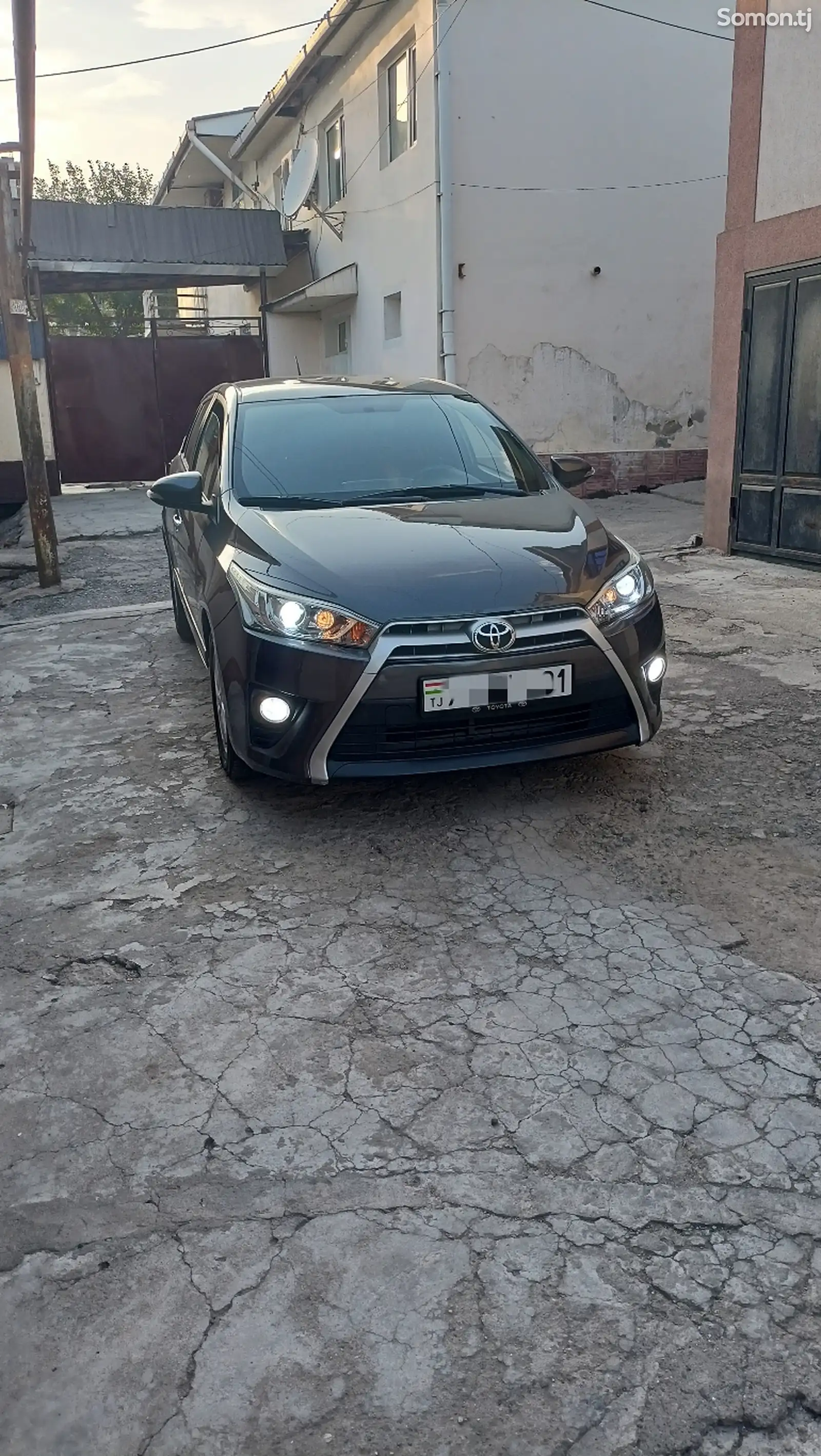 Toyota Yaris, 2015-1