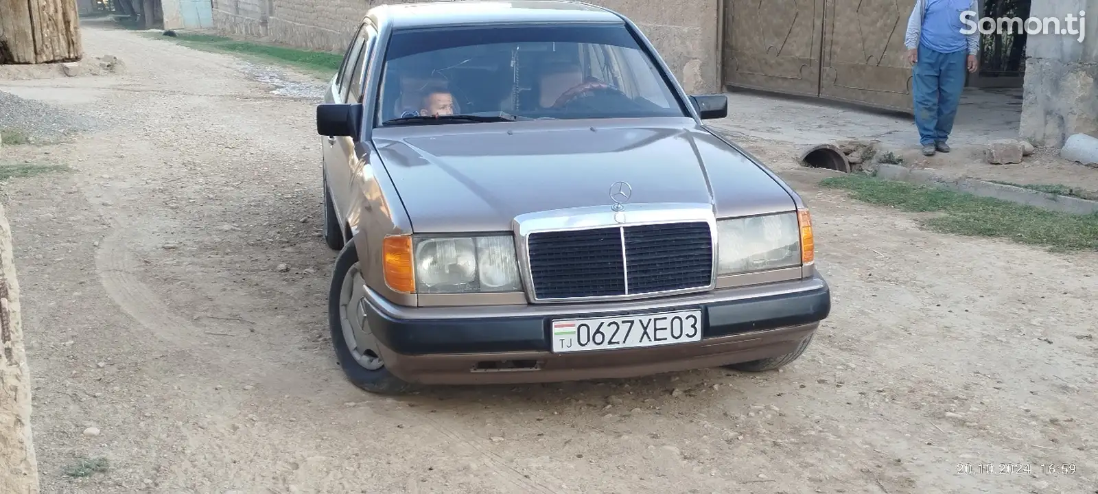 Mercedes-Benz W124, 1990-2