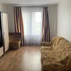 2-комн. квартира, 9 этаж, 54м², И. Сомони