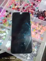 Телефон Realme-2