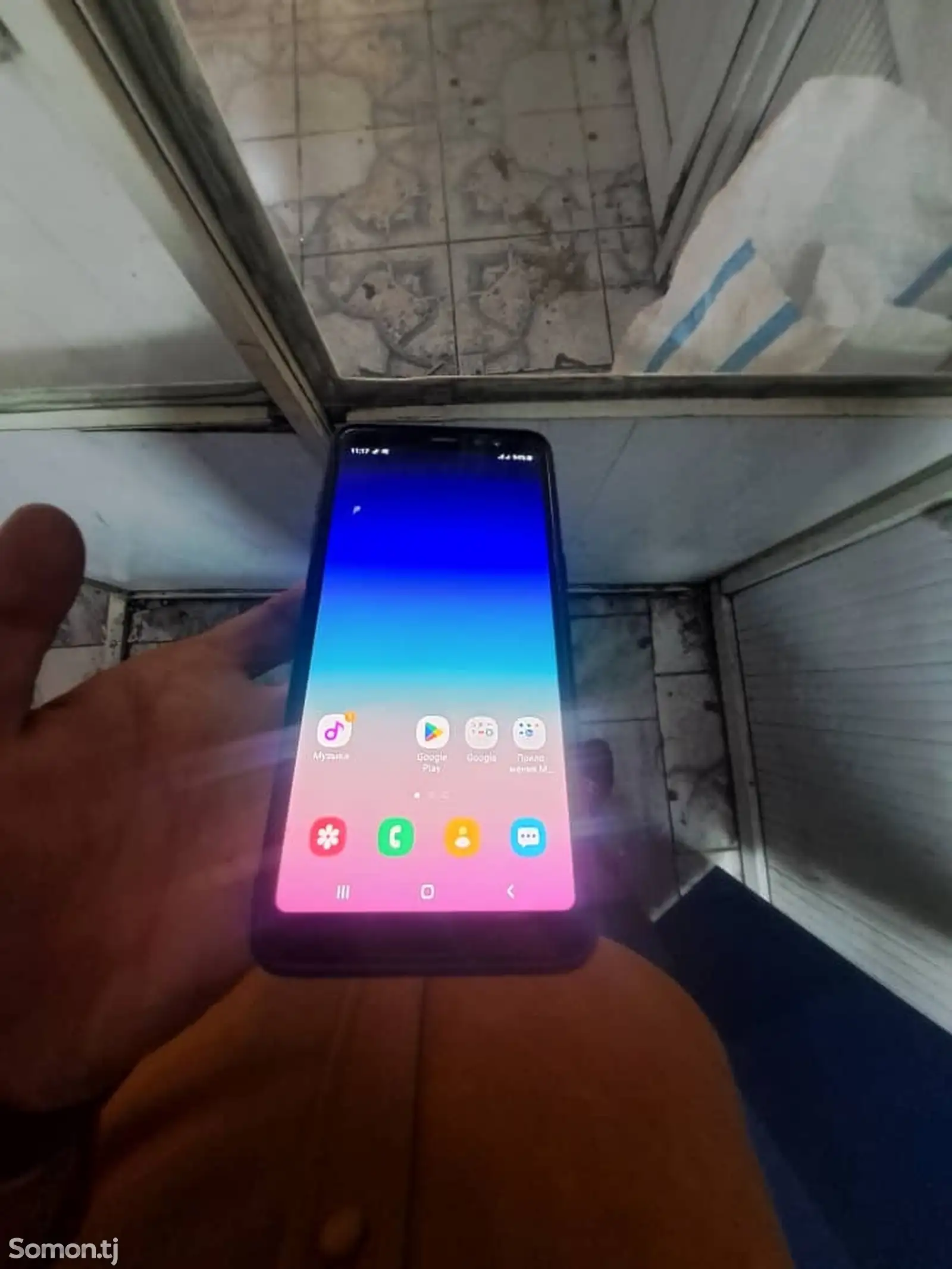 Samsung Galaxy A8+-1