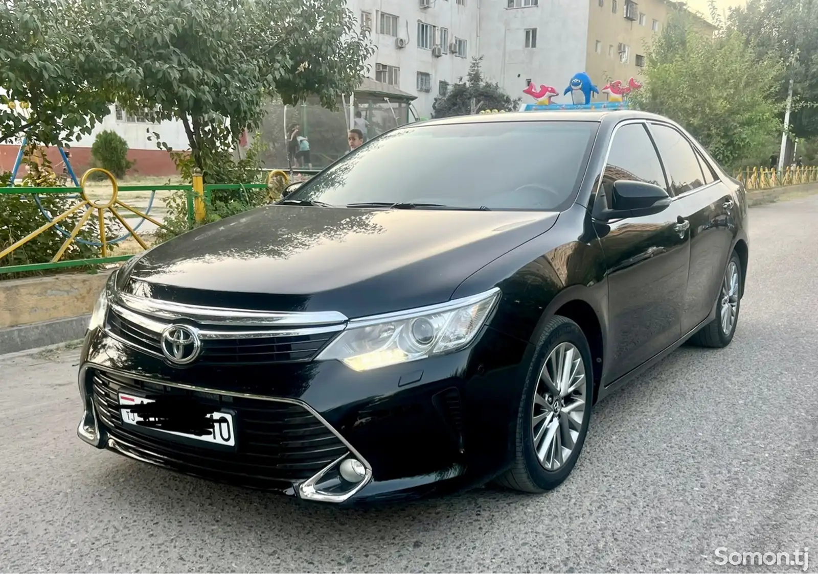 Toyota Camry, 2015-1