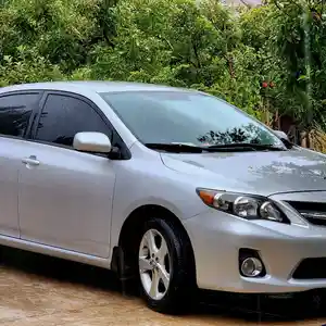 Toyota Corolla, 2011