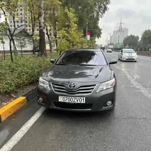 Toyota Camry, 2011