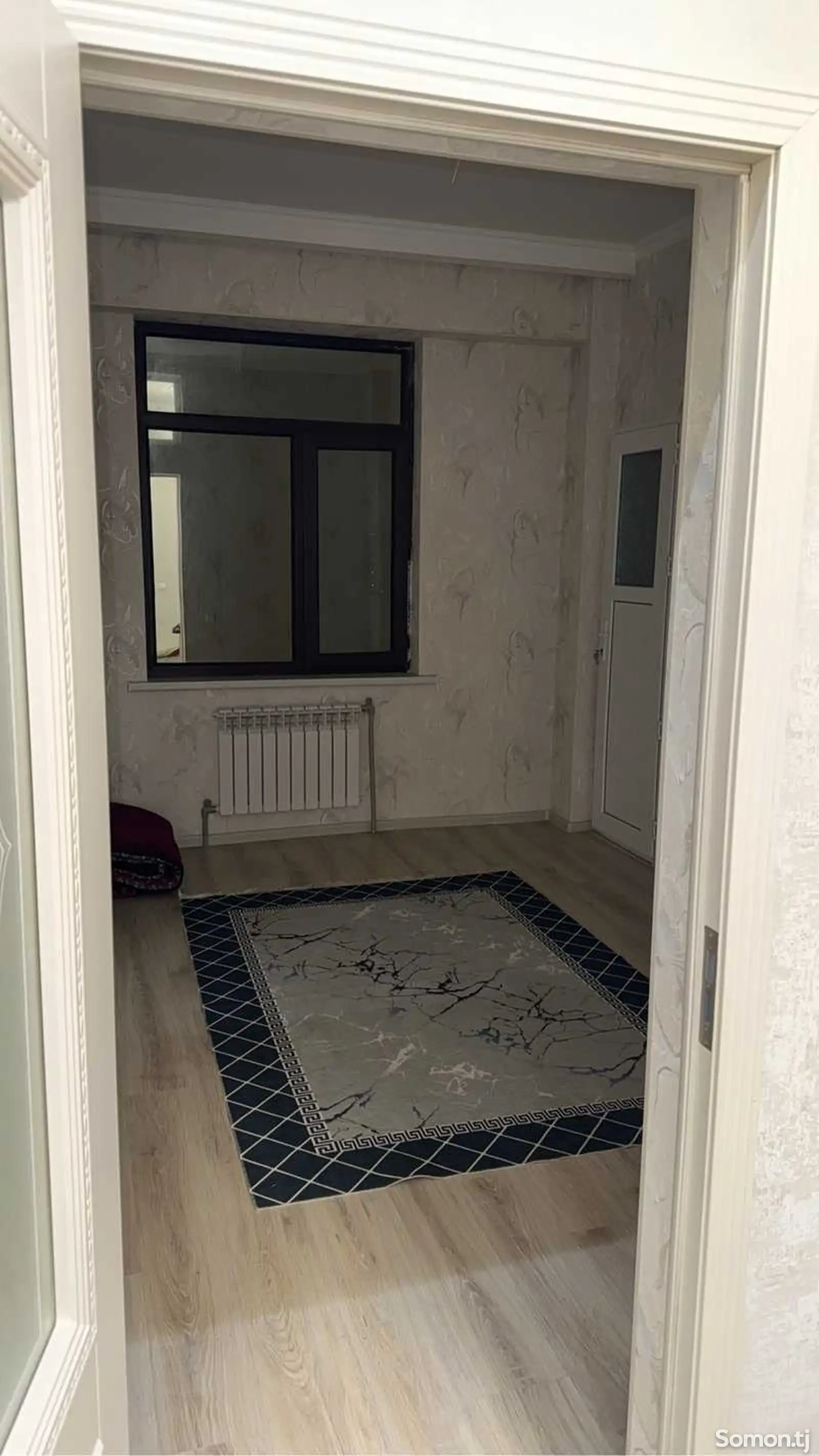 2-комн. квартира, 6 этаж, 70м², голубой экран-1